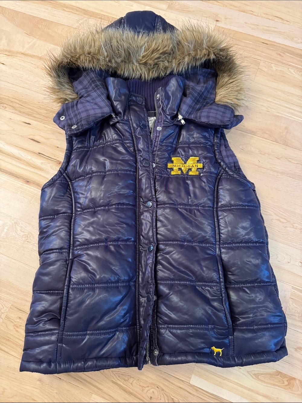 Vintage-Y2K-Victoria's Secret PINK University of Michigan puffer vest-Rare-XS